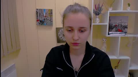 Snapshot of _nicole_new chatting on 03.05.25 Nica online show from 03.05.25