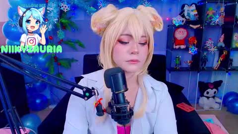 niiky online show from 12.04.25