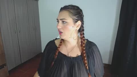 Nina  online show from 12.29.24