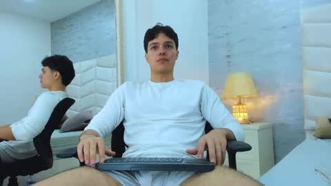 Noah Heyden online show from 01.22.25