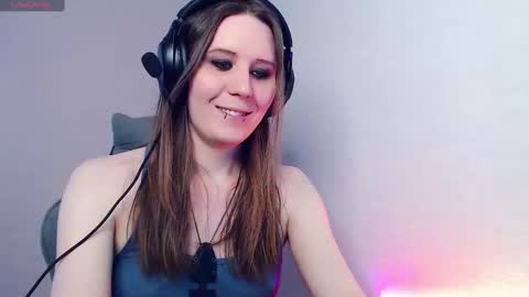 Snapshot of _nymphomaniac__ chatting on 02.12.25 Tracy online show from 02.12.25