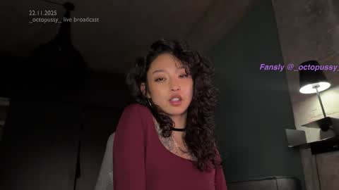 Mikayla online show from 11.22.25