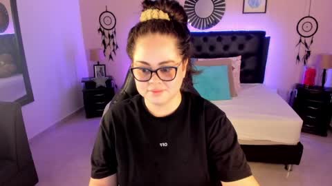 Olivia jones online show from 05.25.26