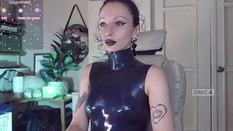 Snapshot of _owner_ chatting on 02.23.25 The Supreme Goddess Rose online show from 02.23.25