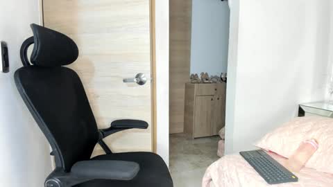 Pamela online show from 12.21.24