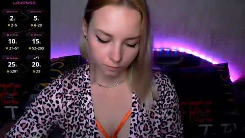 Snapshot of _pando4ka_ chatting on 12.19.25 pando4ka online show from 12.19.25