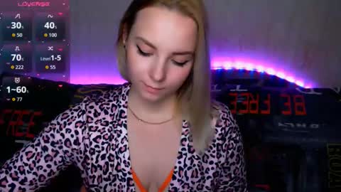 Snapshot of _pando4ka_ chatting on 12.19.25 pando4ka online show from 12.19.25