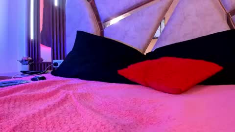 Pau online show from 03.14.26