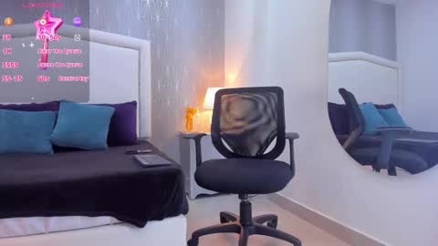  peach1  online show from 09.22.25