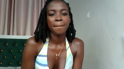 Snapshot of _pretty_savage chatting on 04.30.26 savage online show from 04.30.26