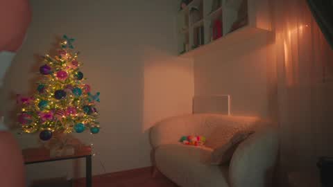 Eva online show from 12.22.24