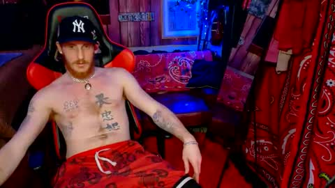 Snapshot of _redxxx chatting on 05.14.26 REDxxx online show from 05.14.26