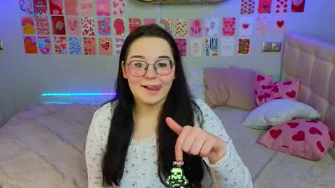 LISSAPVT IS OPEN online show from 03.03.25