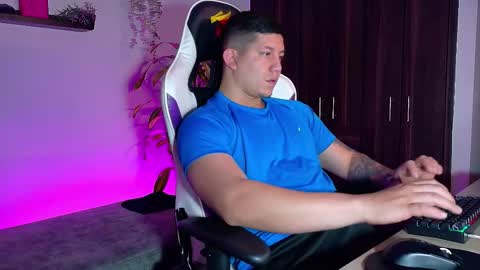 Roberto online show from 10.24.25