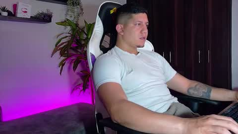 Roberto online show from 11.27.25