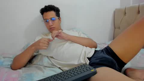 Snapshot of _sahhir chatting on 02.26.26 sair online show from 02.26.26