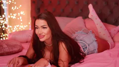 Selena online show from 02.09.25