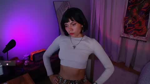 Snapshot of _sensualkitten_ chatting on 07.08.26 Laura online show from 07.08.26