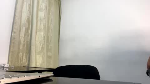 Juan Pablo-independent model online show from 02.19.25