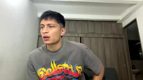 Juan Pablo-independent model online show from 02.11.26