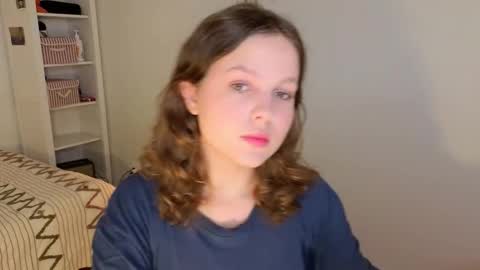 Snapshot of _sexymental_ chatting on 09.22.25 Alice online show from 09.22.25