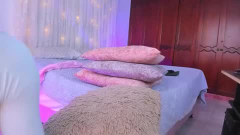 Shsntal online show from 10.30.25