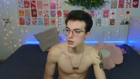 NATHANPVT IS OPEN online show from 12.04.24