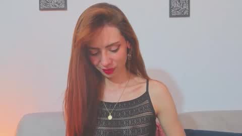 _silvia_vega_ online show from 05.10.26