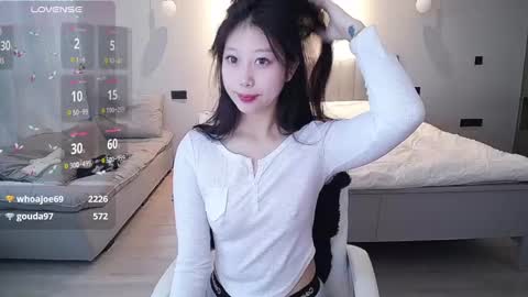 Snapshot of _smileflower_ chatting on 12.04.24 winni online show from 12.04.24