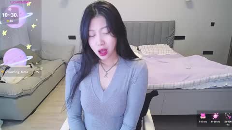 Snapshot of _smileflower_ chatting on 02.01.25 winni online show from 02.01.25