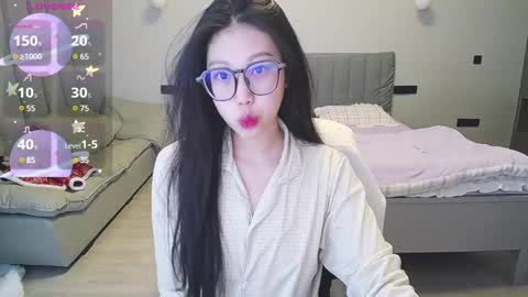 Snapshot of _smileflower_ chatting on 02.03.25 winni online show from 02.03.25