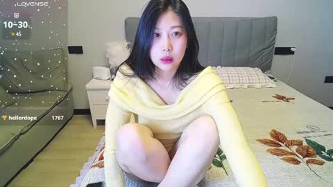Snapshot of _smileflower_ chatting on 02.10.25 winni online show from 02.10.25