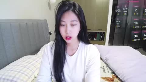 Snapshot of _smileflower_ chatting on 02.21.25 winni online show from 02.21.25