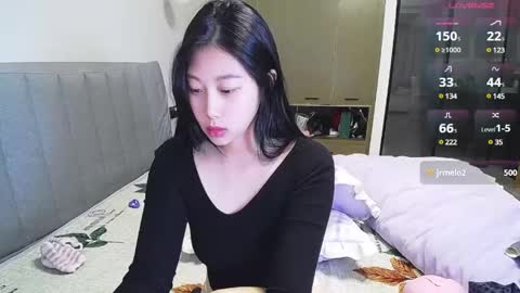 Snapshot of _smileflower_ chatting on 02.21.25 winni online show from 02.21.25