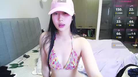 Snapshot of _smileflower_ chatting on 02.23.25 winni online show from 02.23.25