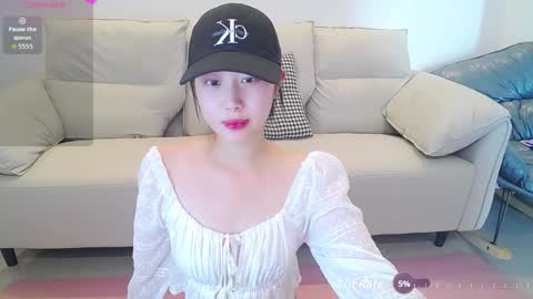 Snapshot of _smileflower_ chatting on 09.30.25 winni online show from 09.30.25