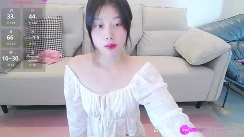 Snapshot of _smileflower_ chatting on 10.02.25 winni online show from 10.02.25