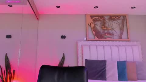    640  200   online show from 01.09.26