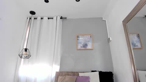 Snapshot of _sofia_cruz chatting on 05.31.26 640 200 online show from 05.31.26