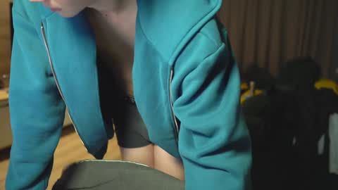 OLIVERpvt is open online show from 01.28.25