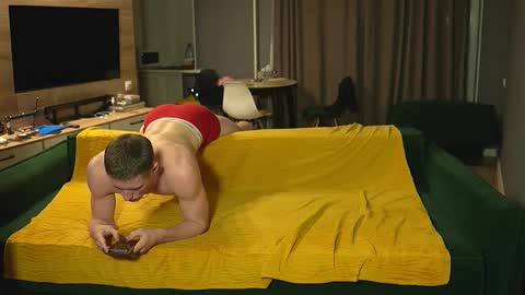 OLIVERpvt is open online show from 12.20.25