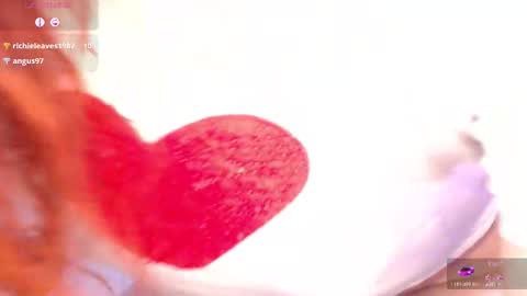 Snapshot of _svetlana_buenachica_ chatting on 12.22.25 _svetlana_buenachica_ online show from 12.22.25