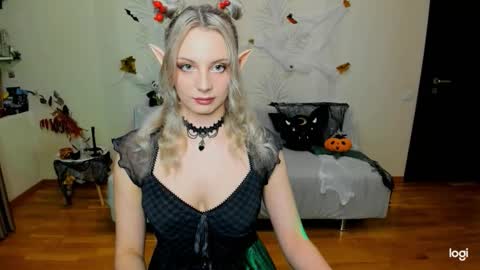 Snapshot of _sweet_addiction_ chatting on 11.01.25 Marie online show from 11.01.25