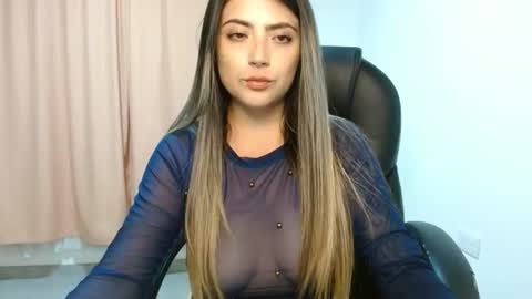 Snapshot of _sweet_rachel chatting on 01.05.25 Rachel online show from 01.05.25