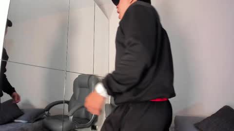 _taylorblack online show from 04.09.26