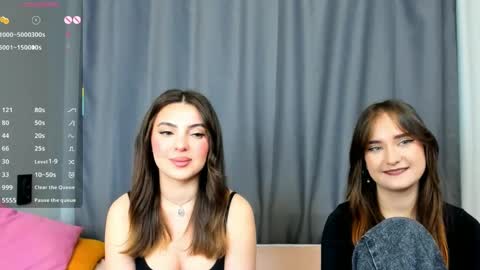 Snapshot of _teona_ann_for_you_ chatting on 02.23.25 Teona and Annred hair online show from 02.23.25