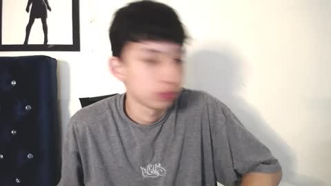 Snapshot of _thomas_hot_ chatting on 11.04.25 Thomas online show from 11.04.25