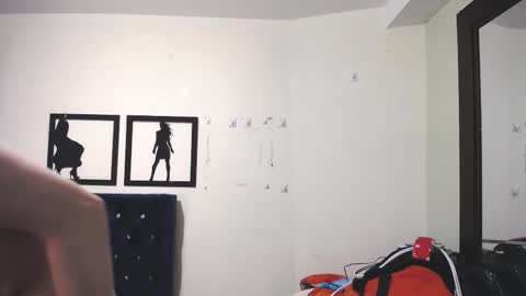 Snapshot of _thomas_hot_ chatting on 11.05.25 Thomas online show from 11.05.25