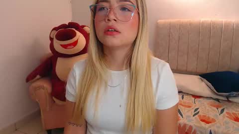 Snapshot of _tiffany1 chatting on 02.28.26 _tiffany1 online show from 02.28.26