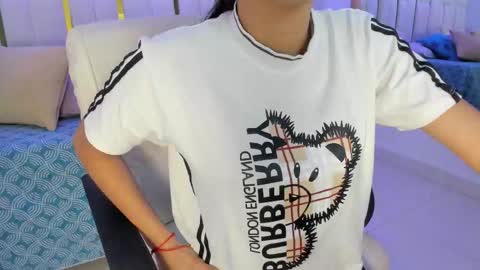 Snapshot of _tinyrousse_ chatting on 02.08.26 Rousse online show from 02.08.26